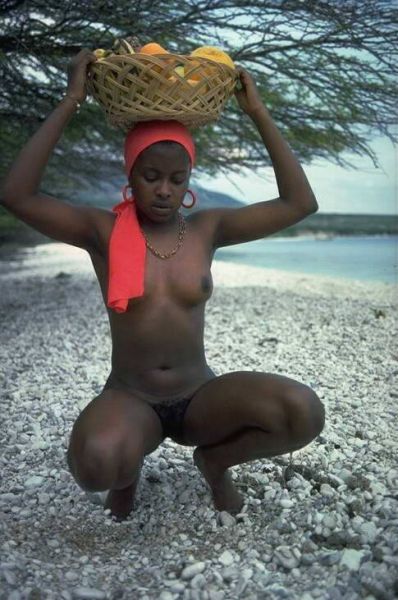 Jarawa Girls Nude