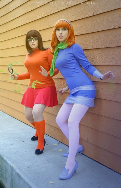 Velma And Daphne Lesbian Cosplay Porn