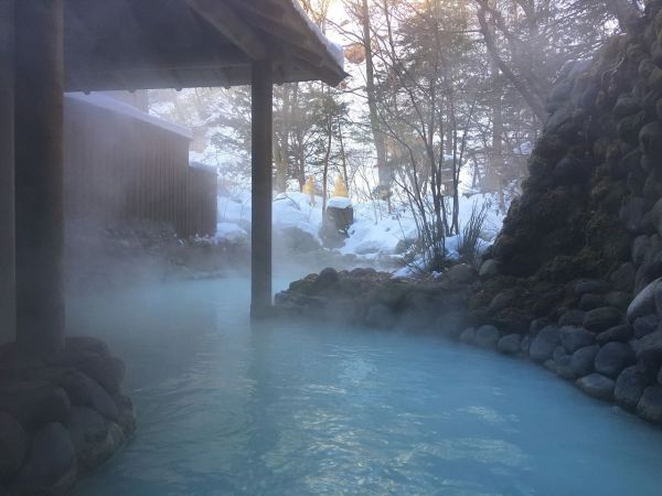what are hot springs in japan