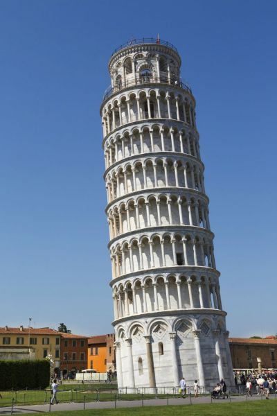 leaning tower of pisa italy