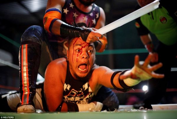 extreme female wrestling