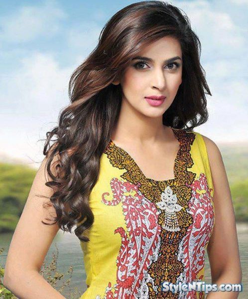 pakistani actress boobs