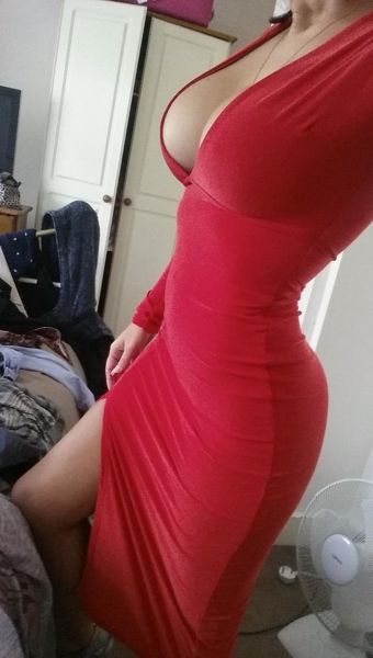 full body selfie big boobs