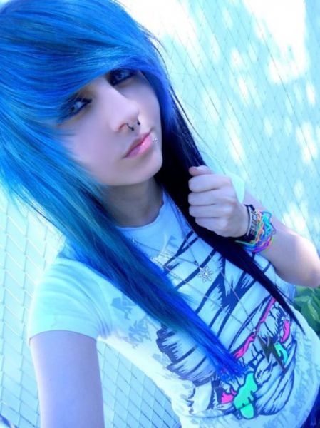 blue hair emo tit selfie