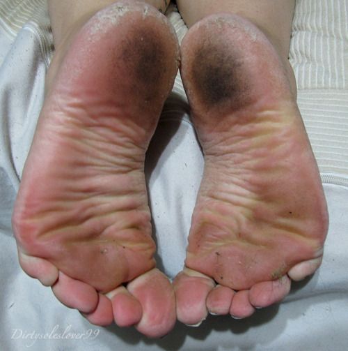 dirty female feet worship