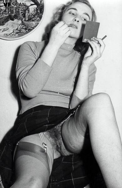accidental pantyhose upskirt