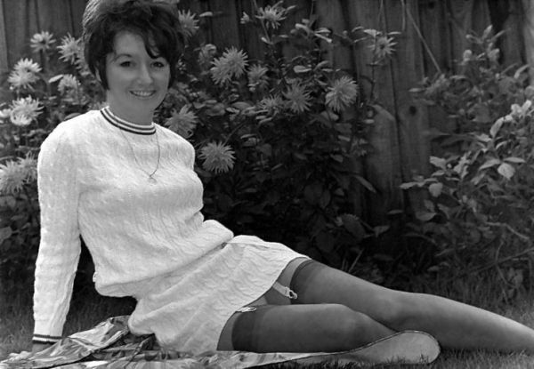 vintage accidental upskirts