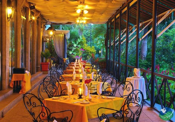 restaurante villa caletas