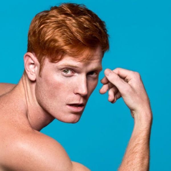 why men wear nail polish