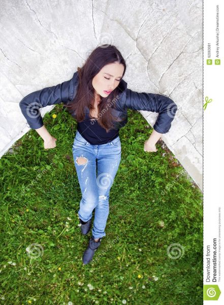 dark blue pants