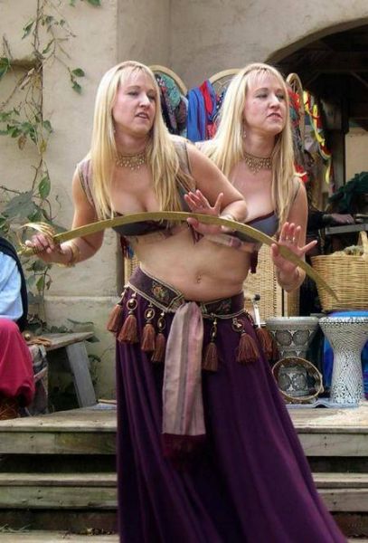 conjoined twins nude