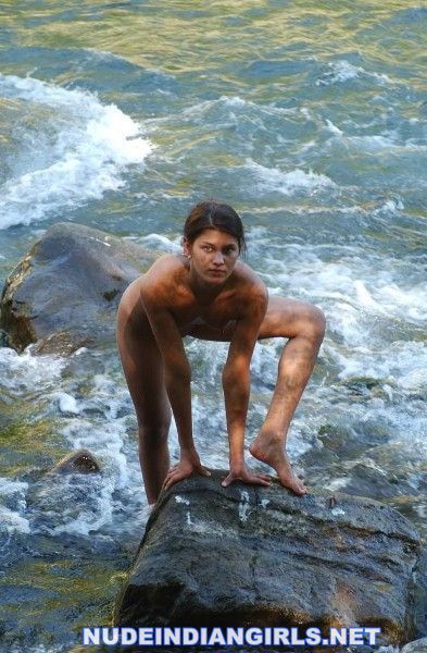 nude indian girls river bathing