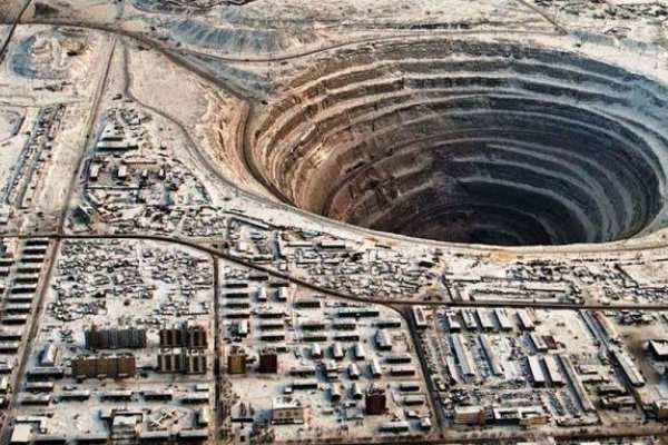 gold and diamond mines in south africa