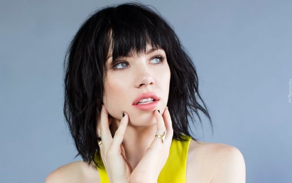 carly rae jepsen earring