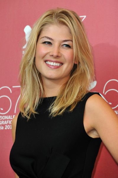 Rosamund Pike Body Measurements