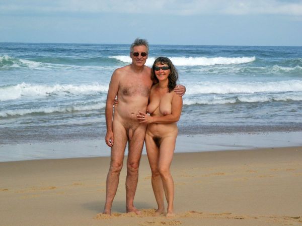 mature couple sex beach