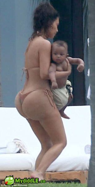 kim kardashian big butt nude