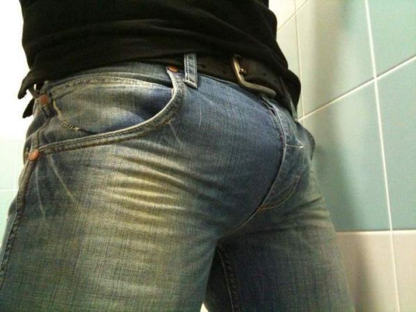 dick bulge in pants selfie