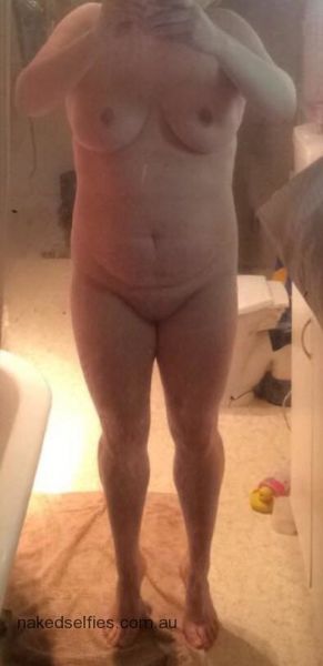 german female nude selfies