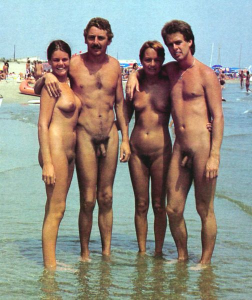 couples nude beach groups