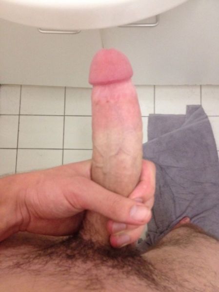 huge cock bathroom selfie