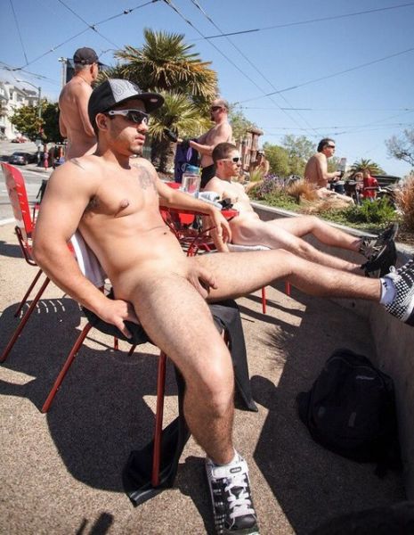 accidental nudity in public
