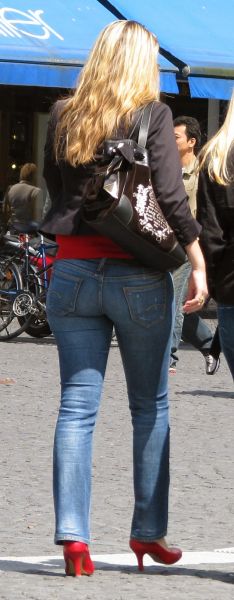 milf jean shorts