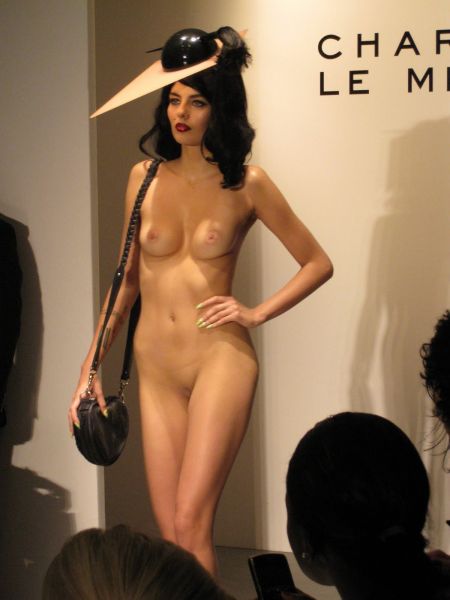 nude runway models