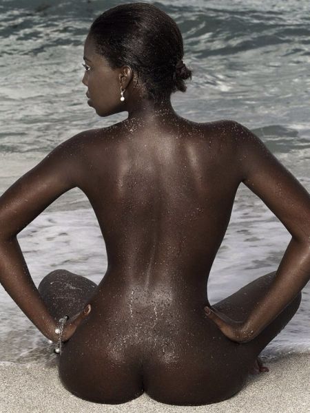 dark black naked jamaican women