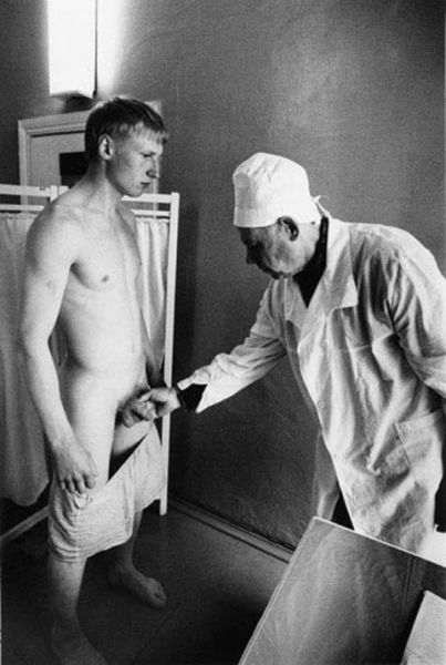 men naked in locker room