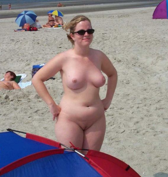 chubby bikini beach girls