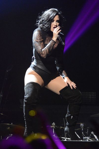 demi lovato hot body revealed