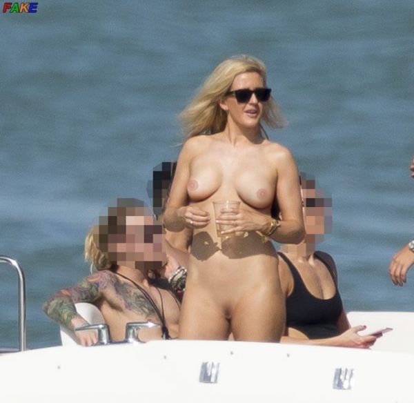 ellie goulding wardrobe malfunction