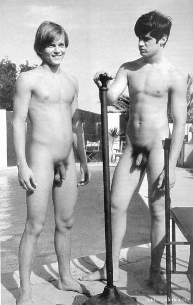gay naked male sports
