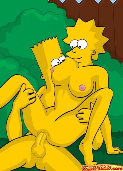 marge simpson boobs