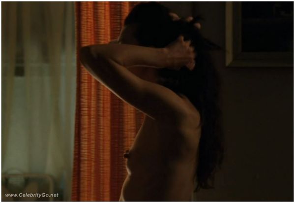 milla jovovich pussy