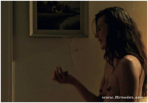 milla jovovich nude body
