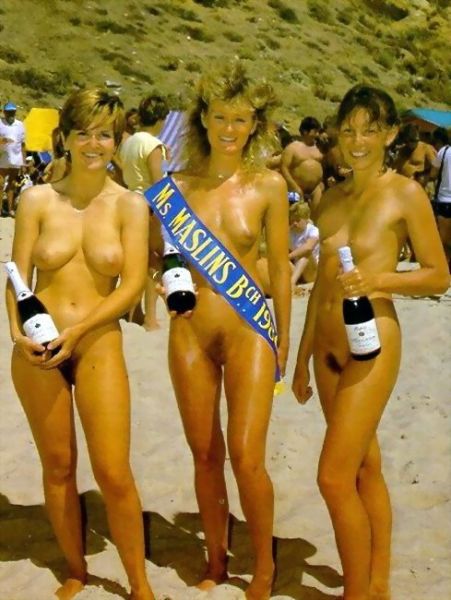 mom and daughter nude contest