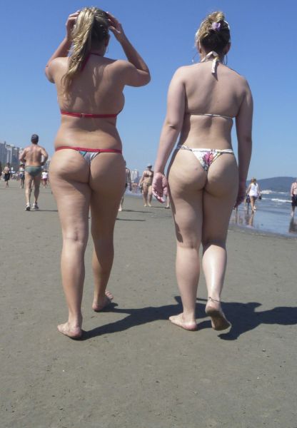 sister bikini candids
