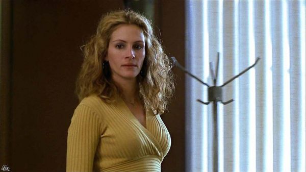 julia roberts erin brockovich photos of playing