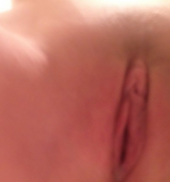 bibi jones selfie cleavage