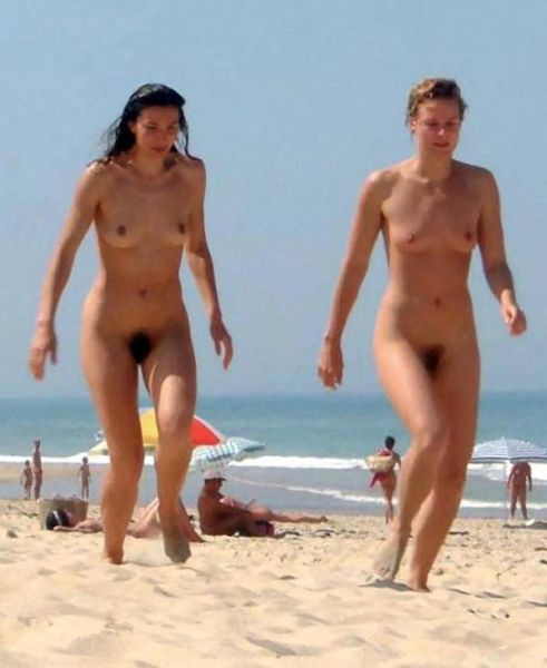 nude beach pussy spread