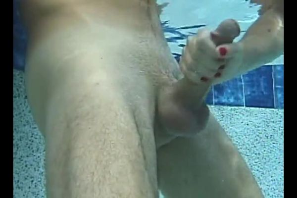 pool muscle women