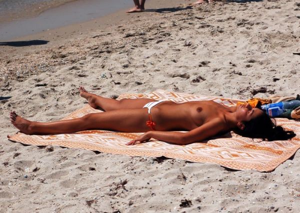 topless bikini beach
