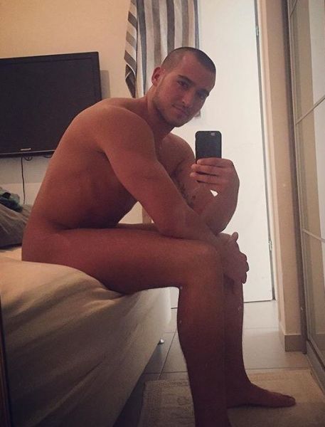 amateur gay nude