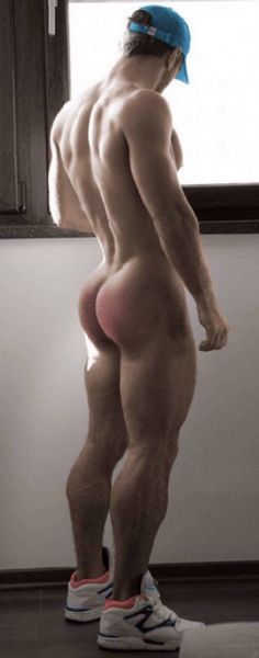 male nude muscle men