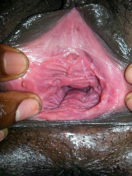 flashing her ass hole