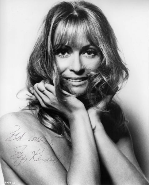 suzy kendall color