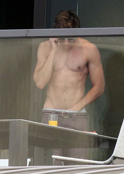chris evans nude