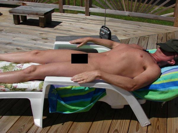 nude underwater masturbating